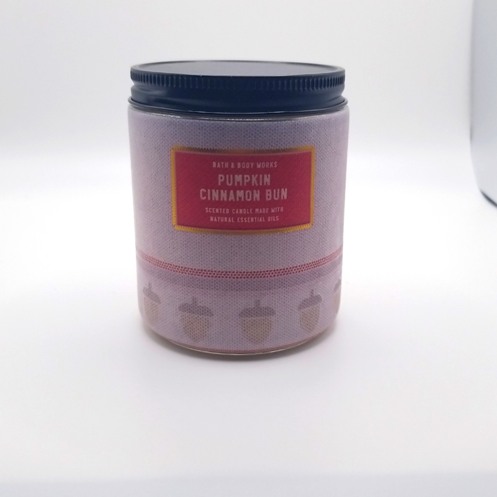 Bath and body works candle